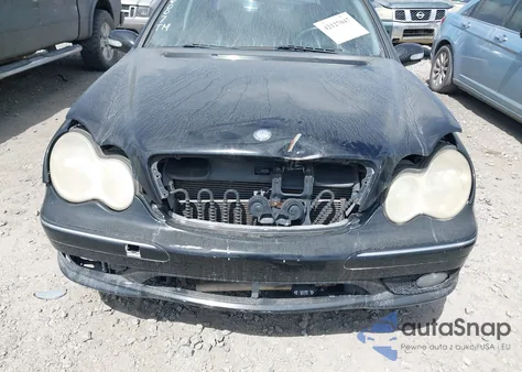 2006 Mercedes-Benz C 230 Sport z USA, uszkodzony, nr VIN WDBRF52H86F756007